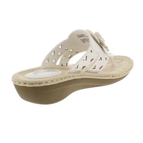 Cliffs by White Mountain Women's Cynthia Wedge Sandal White 8.5 - Picture 2 of 6